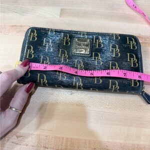 Dooney & Bourke Black and Gold Logo Wallet